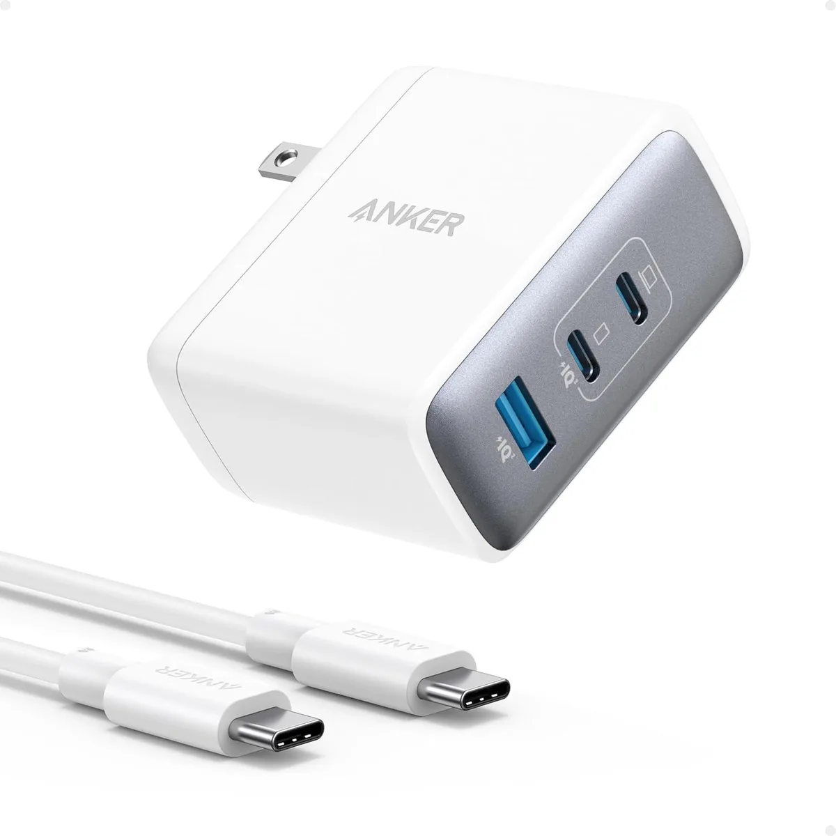 FLEANE FLEANE Nano 100W USB-C 3-Port GaN Charger White — product photo