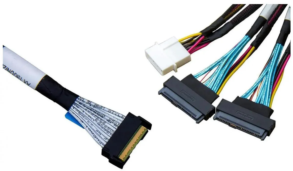 SMUGDESK SMUGDESK PCIe 5.0 MCIO x8 to Dual U.2 NVMe Adapter 74Pin to 2×68Pin 80CM — product photo