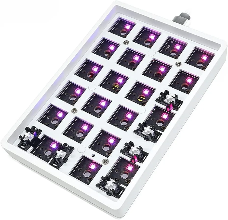 Corn Electronics Corn Electronics GK21S Gaming Keyboard Brown Switch White — product photo