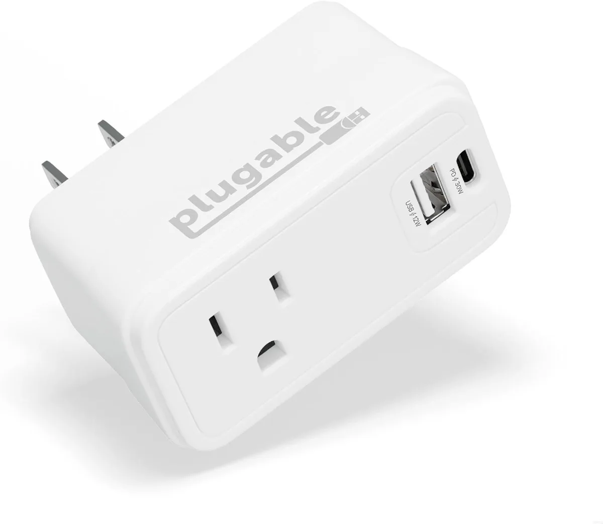 PISKEKAT PISKEKAT 32W Wall Outlet Extender USB-C 30W USB 12W AC charger — product photo