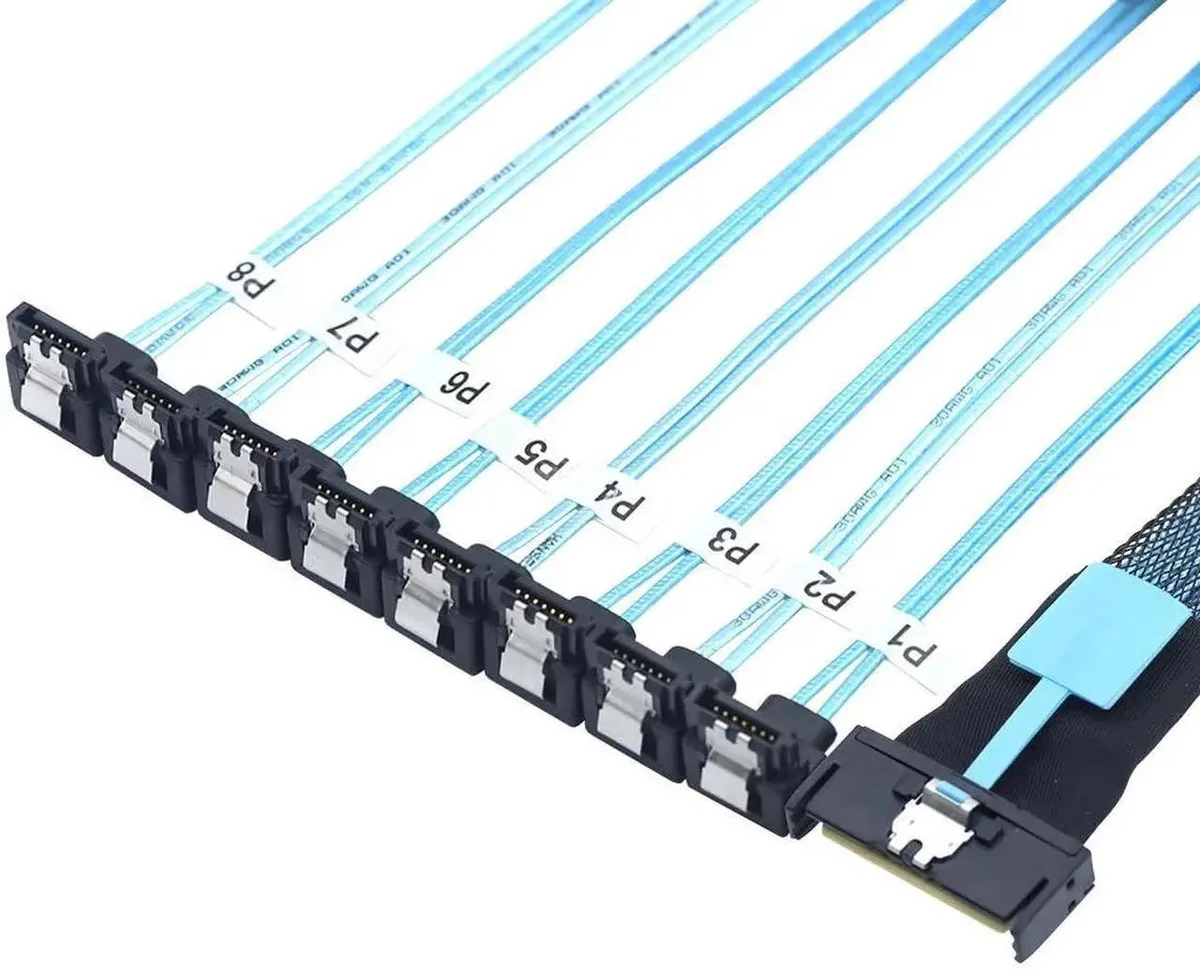 SMUGDESK SMUGDESK MCIO SAS SFF8654 8i 74Pin to 8×SATA 90° .5m 32AWG — product photo