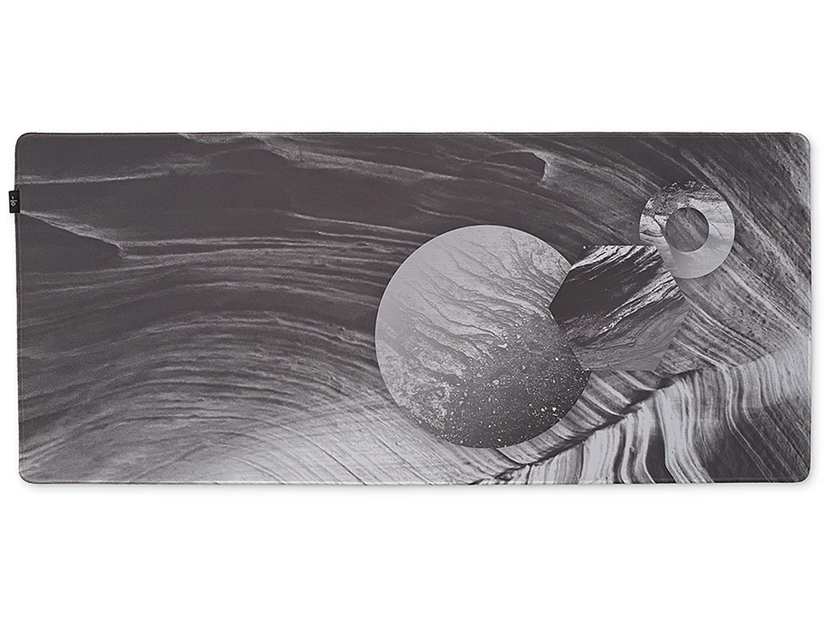 ONEofZERO ONEofZERO Anomalies GD8000LUN3 Cloth Deskpad Lunar 900x400mm — product photo