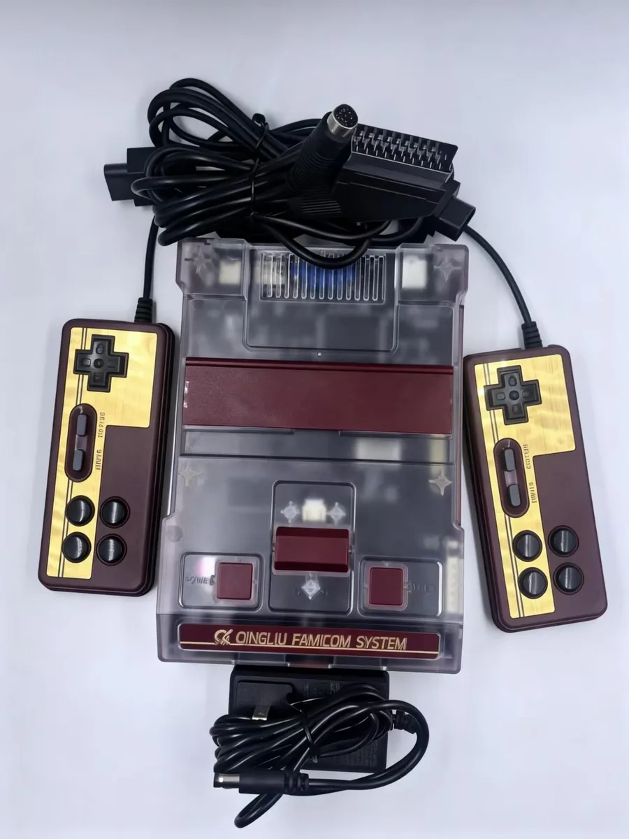  8-Bit Mini Retro Game Console RGB FC Red White — product photo