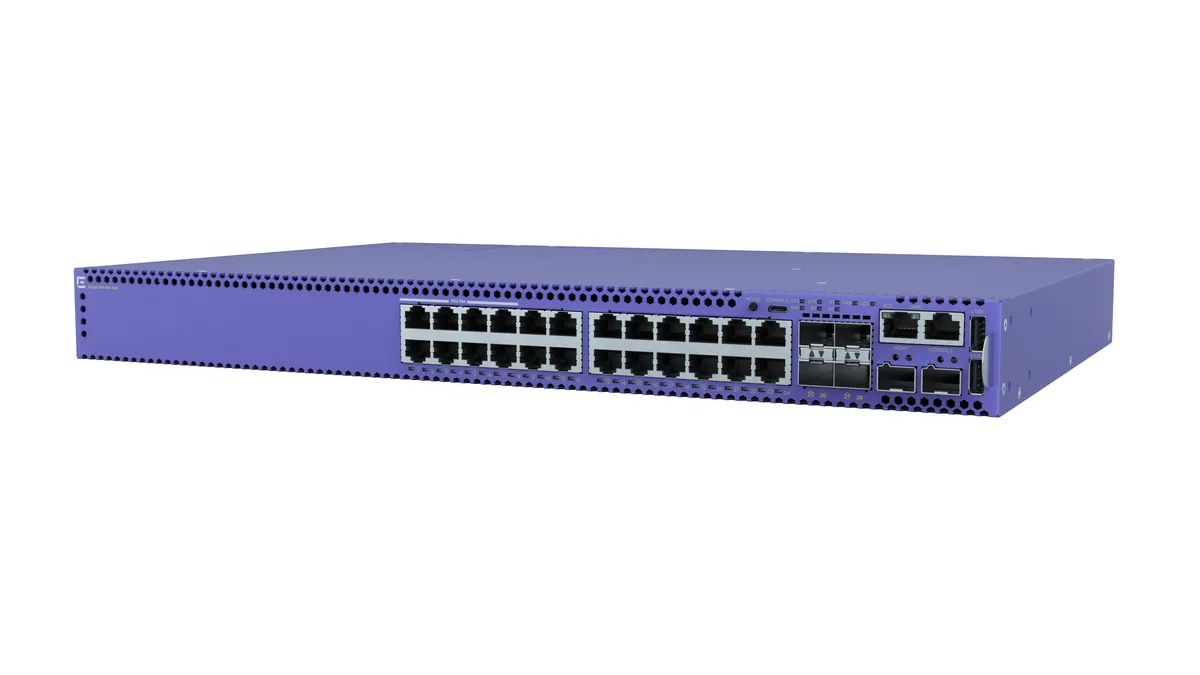 Extreme Networks Extreme Networks 5420F8W16P4XE 24-port network switch 8×90W 16×30W PoE 4×SFP+ — product photo