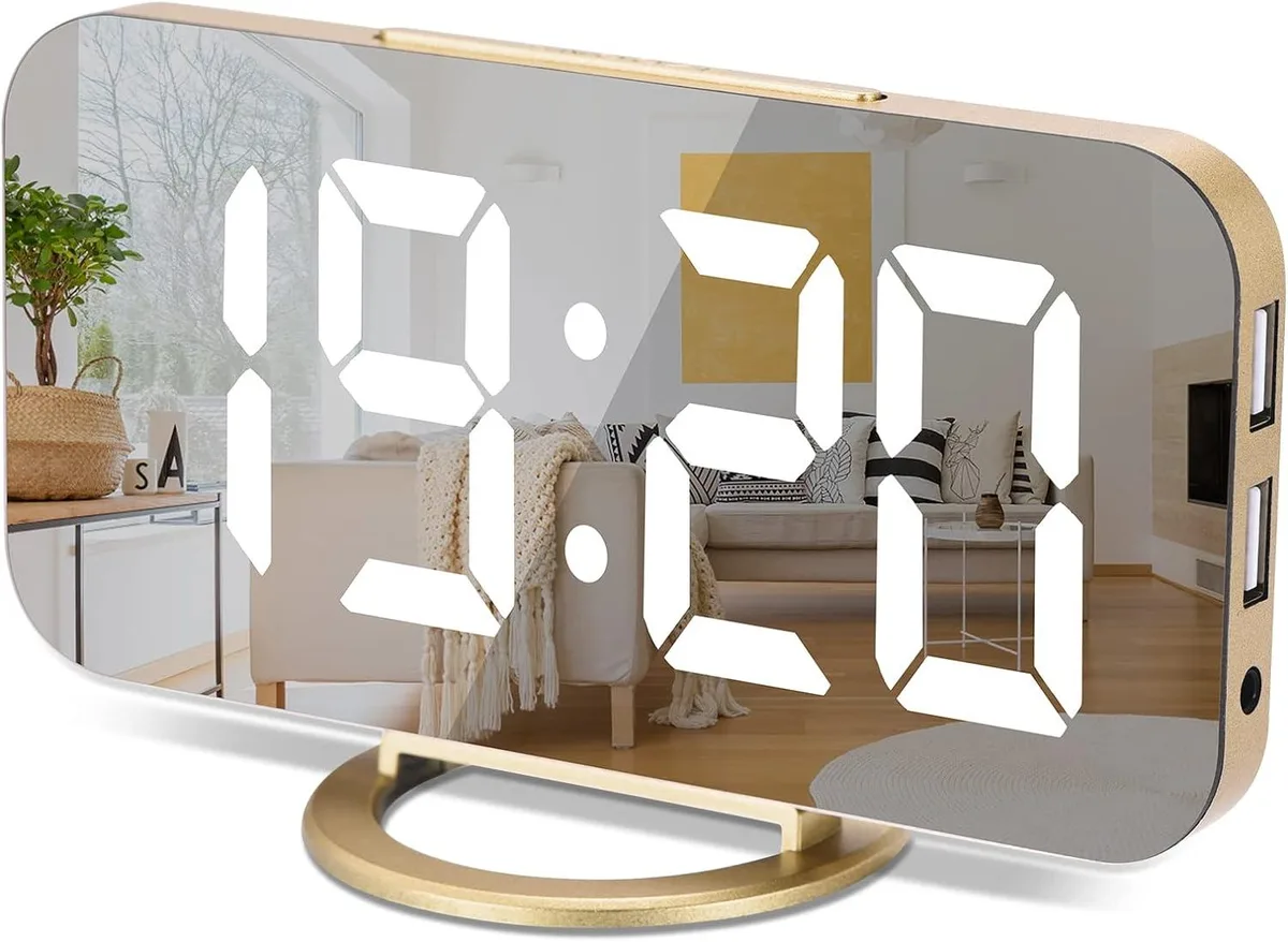 PISKEKAT PISKEKAT server rack 6.1" mirror display 30ft visibility — product photo