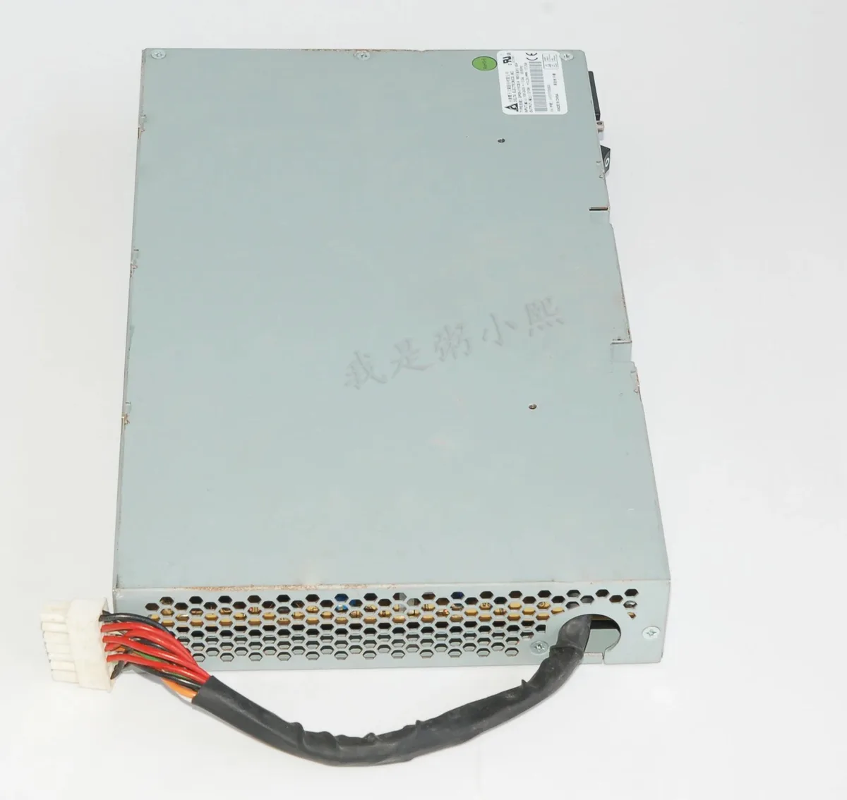 Supersuperuncle Supersuperuncle Delta DPSN-210CB A 210W Server Power Supply — product photo