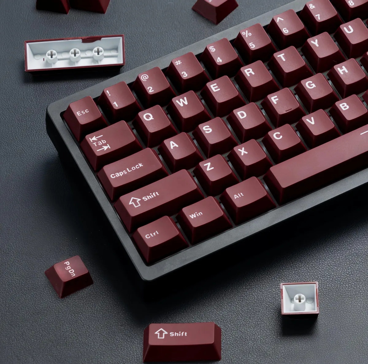 Womier Womier Double Shot PBT Keycaps Dark Red Cherry Profile 126-Key keyboard accessory — product photo