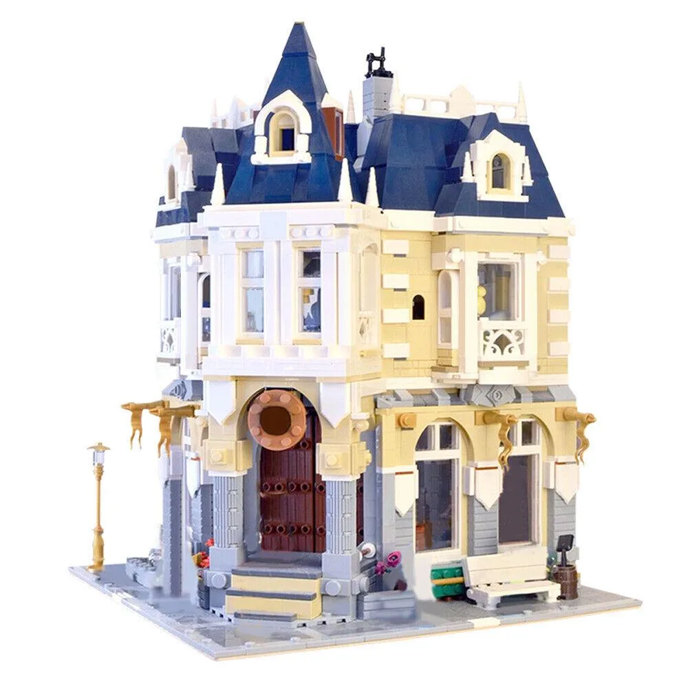 Colourful plastic modular building set with 2675 pieces and detailed interior