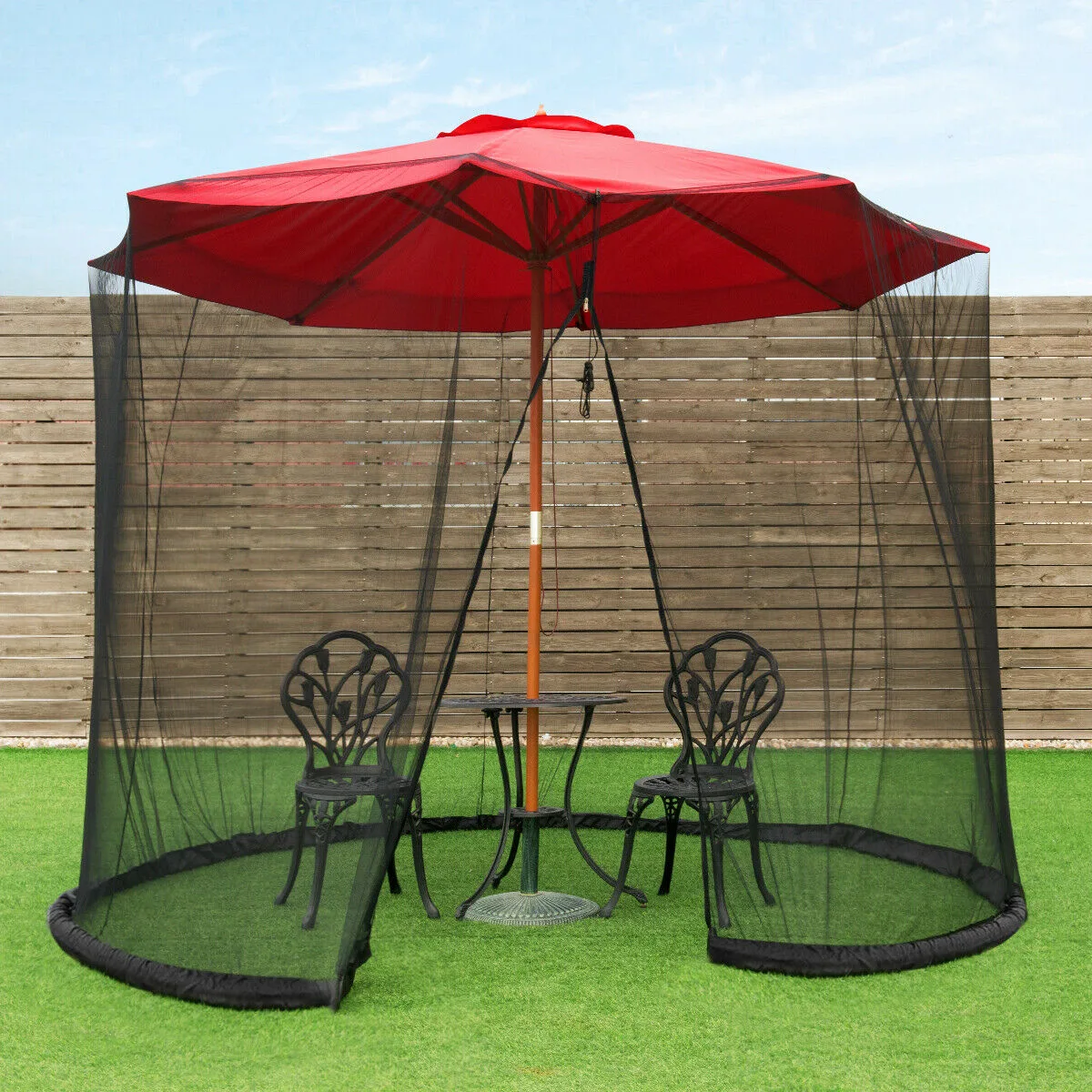 Lightweight beige mesh screen with drawstring top and zippered door for 9-10ft umbrellas