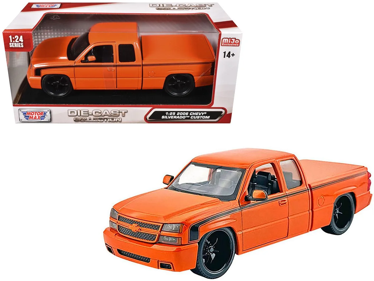 MOTORMAX MOTORMAX 2006 Chevrolet Silverado Custom Pickup 1/25 Orange Metallic Black Stripes — product photo
