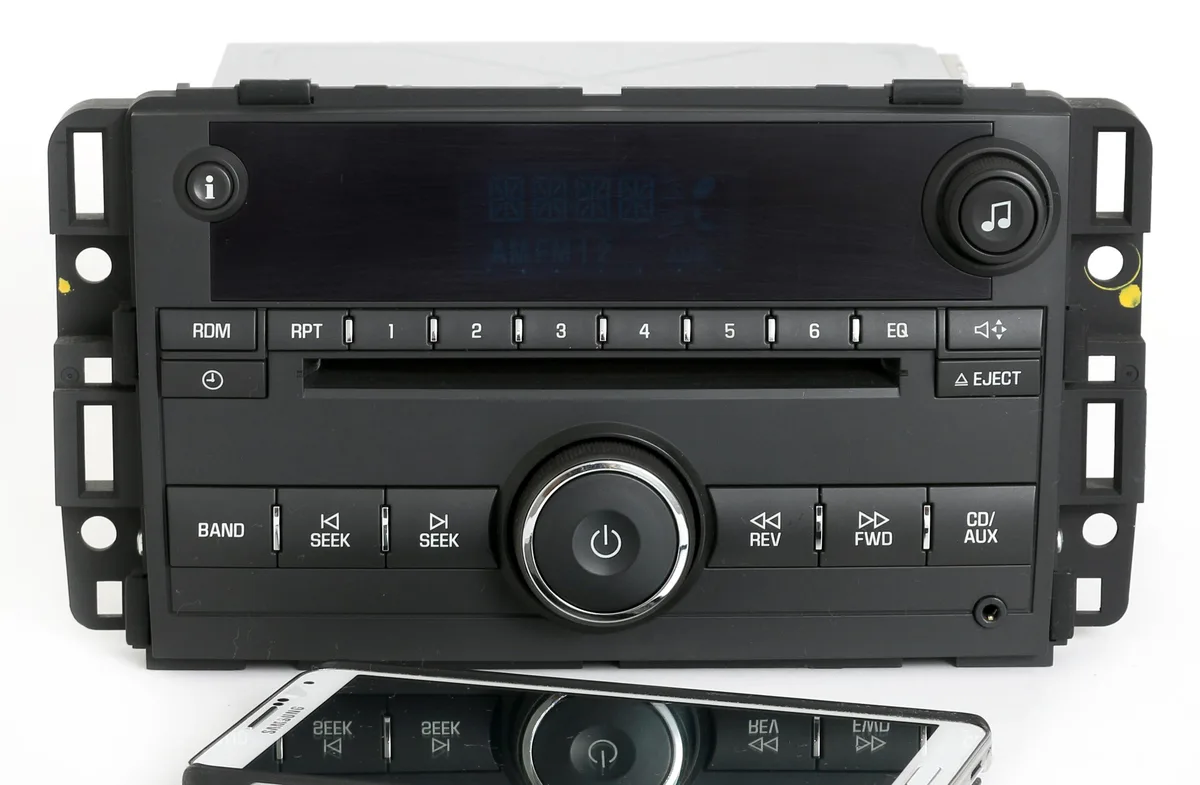 1 Factory Radio 1 Factory Radio 15850677 receiver AM FM CD Bluetooth 2006-2008 — product photo
