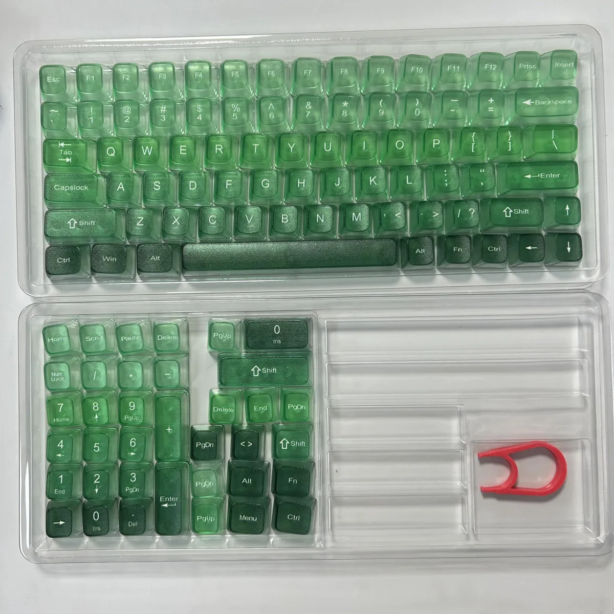 Womier Womier Gradient Green Frosted Keycaps 115-key MDA Profile 280 g — product photo