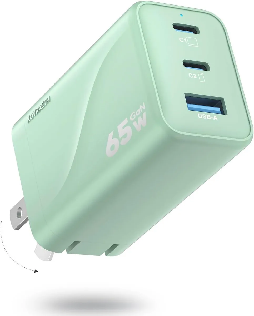 Chopmate Chopmate 65W GaN 3-Port USB-C Wall Charger Green — product photo
