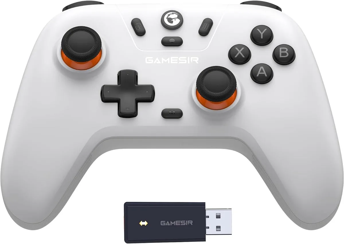 White wireless gamepad with symmetrical sticks, triggers and a central M button