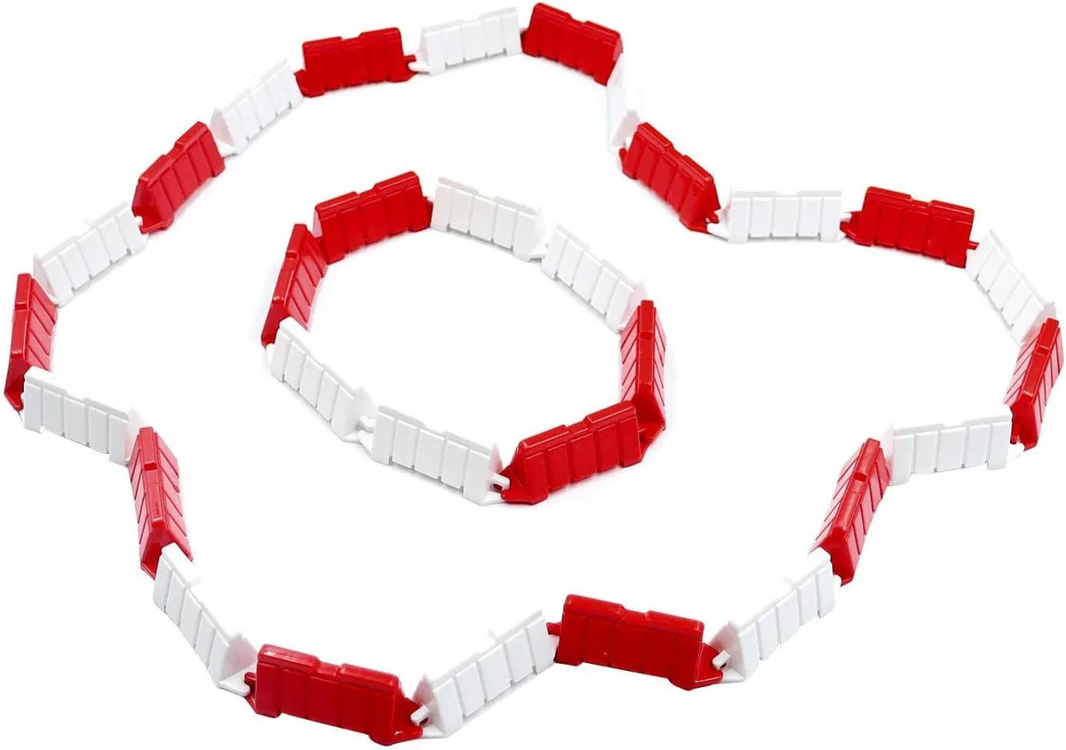 usbroway usbroway 120-piece RC drift track fence set (Red+White) for 1/14–1/28 scale cars — product photo