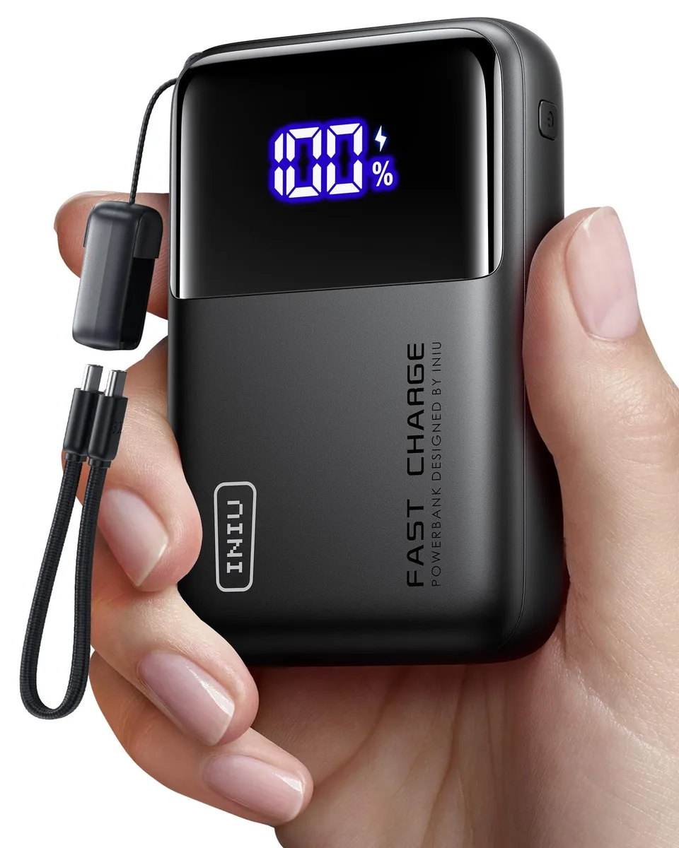  INIU P62-E1 20000mAh 65W TSA Approved power bank — product photo