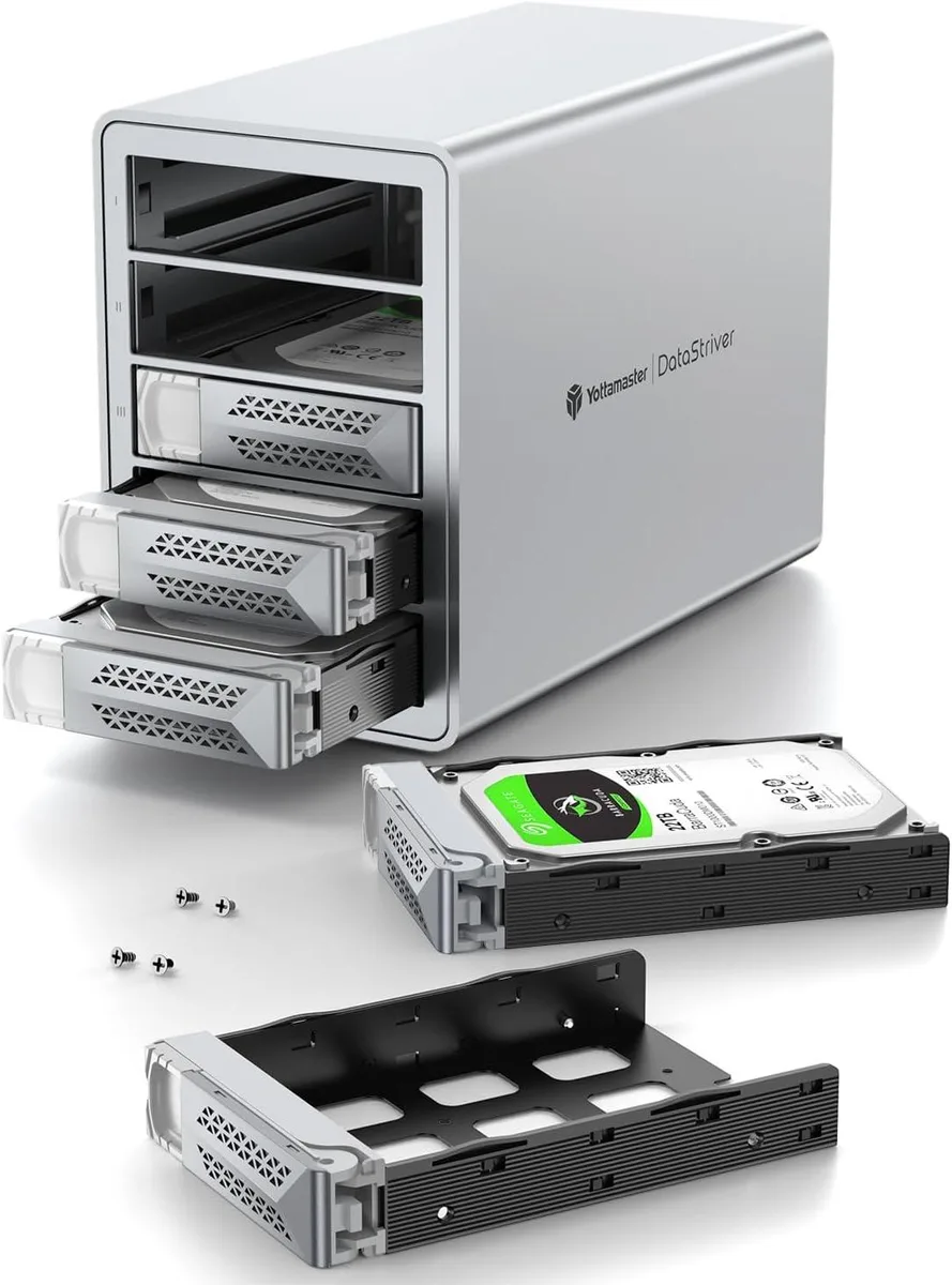 Yottamaster Yottamaster VN500RU3 5 Bay RAID Drive Enclosure Aluminium Silver — product photo