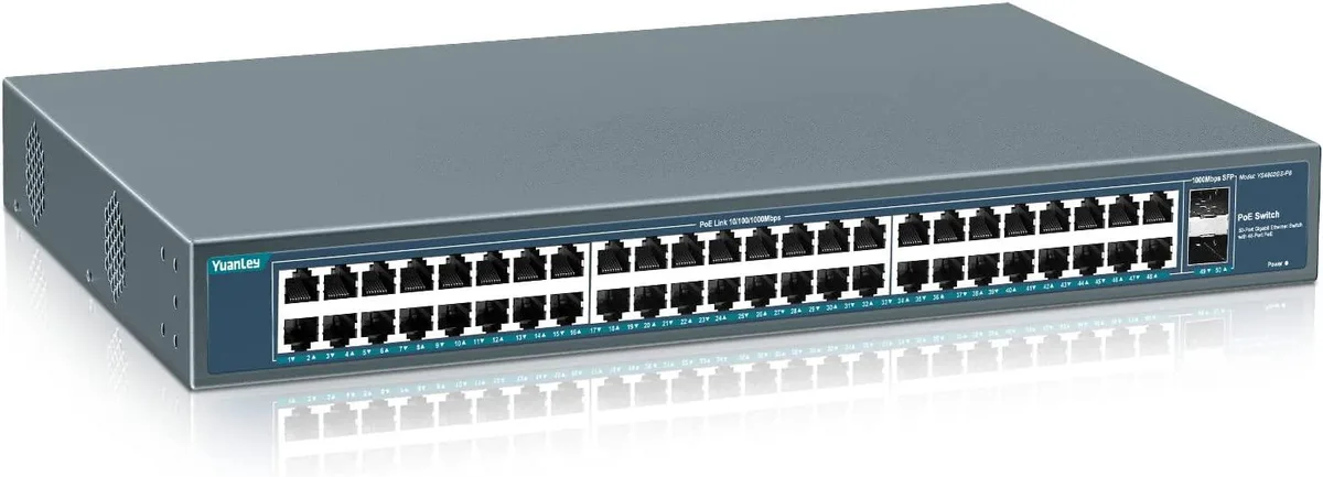 BFKK BFKK YS4802GS-P8 48-port Gigabit PoE+ switch 800W 2 SFP uplink — product photo
