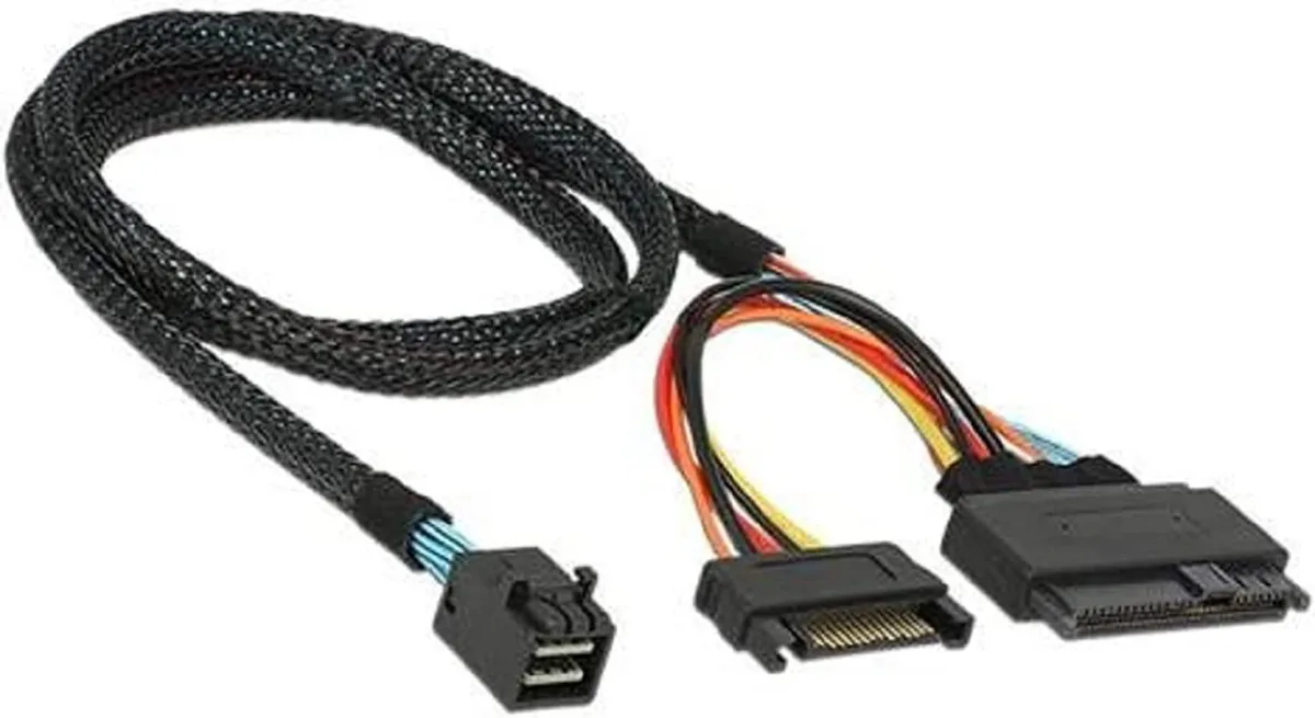 Micro Connectors Micro Connectors 12G U.2 Cable SFF-8643 to SFF-8639 with SATA Power 50cm — product photo