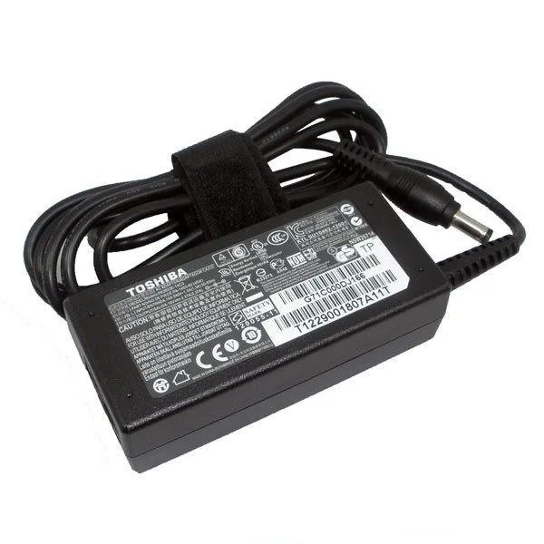 Toshiba Toshiba 45W 15V AC Adapter PA2450U — product photo