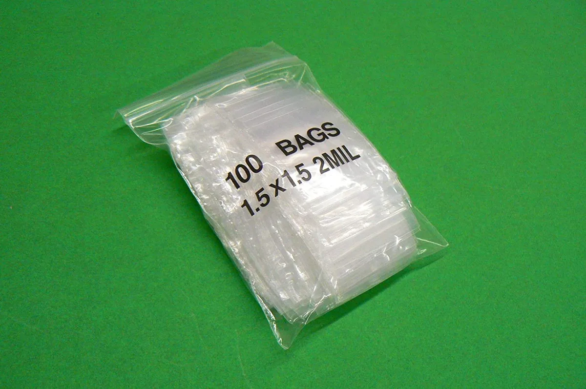 Amamax Amamax Clear Reclosable Zipper Bag 1.5 x 1.5 2 Mil 100 Pack — product photo