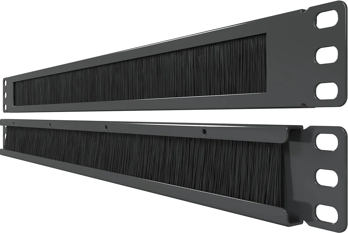 TAURKENAM TAURKENAM 1U Brush Panel 2 Pack 19 inch Server Accessory — product photo