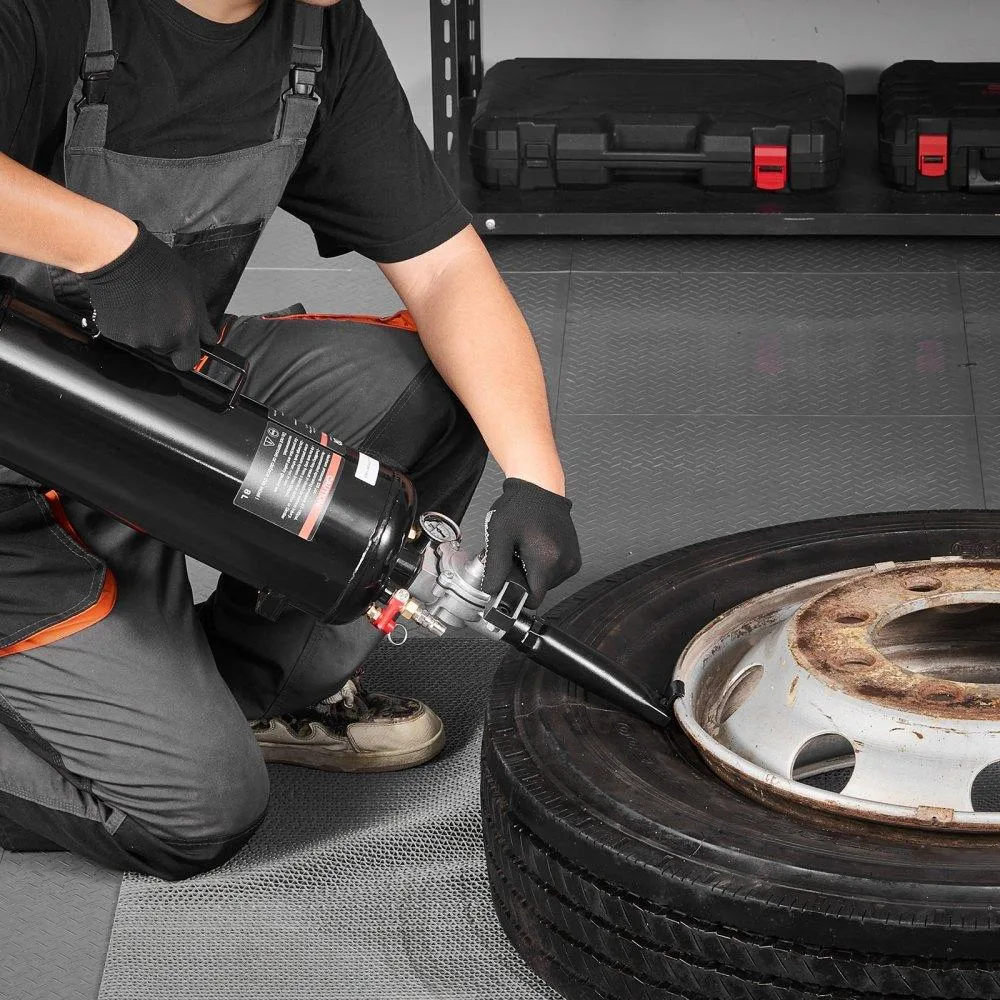 VEVOR VEVOR XJC-026 Portable Tire Bead Seater 2.1 Gal 87-116 PSI — product photo
