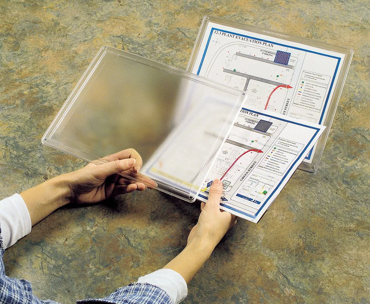 Accuform Signs Accuform Signs STP1 Sign Holder Clear 9 5/8" H — product photo