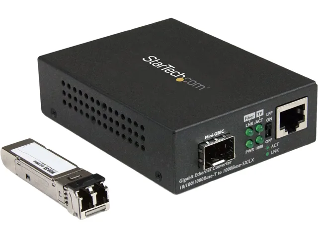 STARTECH STARTECH MCM1110MMLC Gigabit Ethernet Fiber Media Converter 850nm LC 550m SFP transceiver — product photo