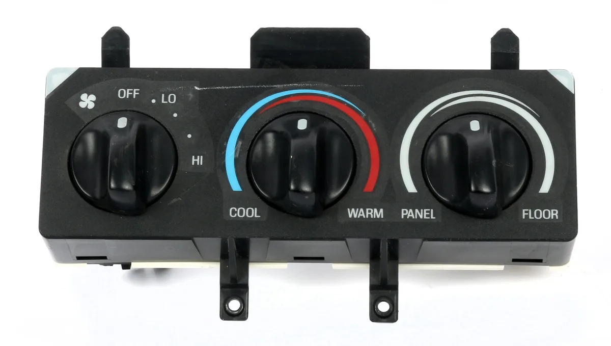 1 Factory Radio 1 Factory Radio Manual Temperature Control Module F75H19E764CB 1997-1998 Ford Lincoln Navigator Expedition — product photo