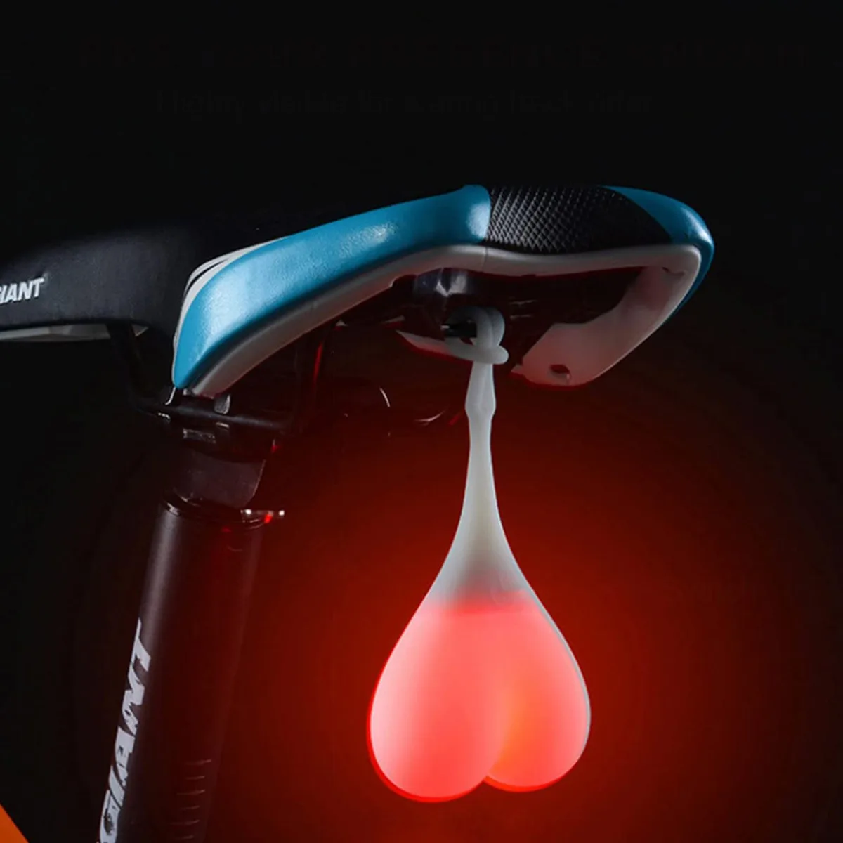 CARROFIX CARROFIX Bicycle Tail Light Egg Light Red Silicone 6.1 x 2.56 x 1.2 inches 2 CR2032 — product photo