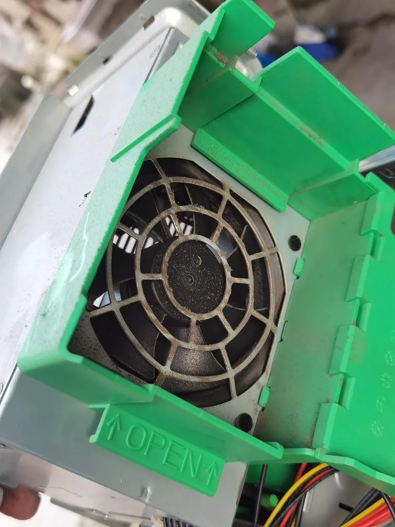 KHACHIMO KHACHIMO S26113-E472-V50 NPS-180DB power supply — product photo