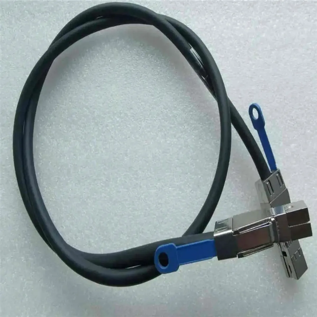 SMUGDESK SMUGDESK SFF8644 to SFF8644 HD MiniSAS Cable — product photo