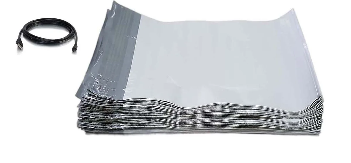 iMBAPrice iMBAPrice 200 White Poly Mailers 12x15.5 + USB Cable accessory — product photo