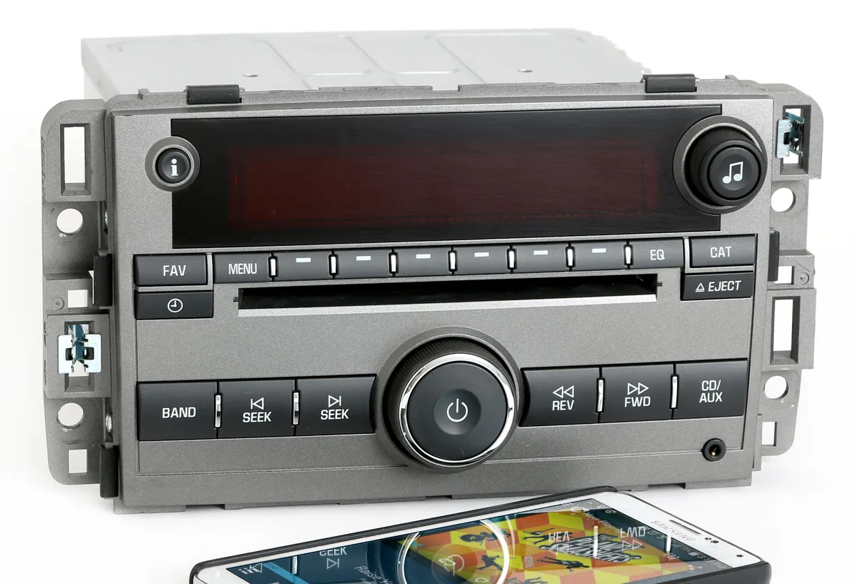 1 Factory Radio 1 Factory Radio 25994574 Receiver Bluetooth AUX 2009 Saturn Vue — product photo