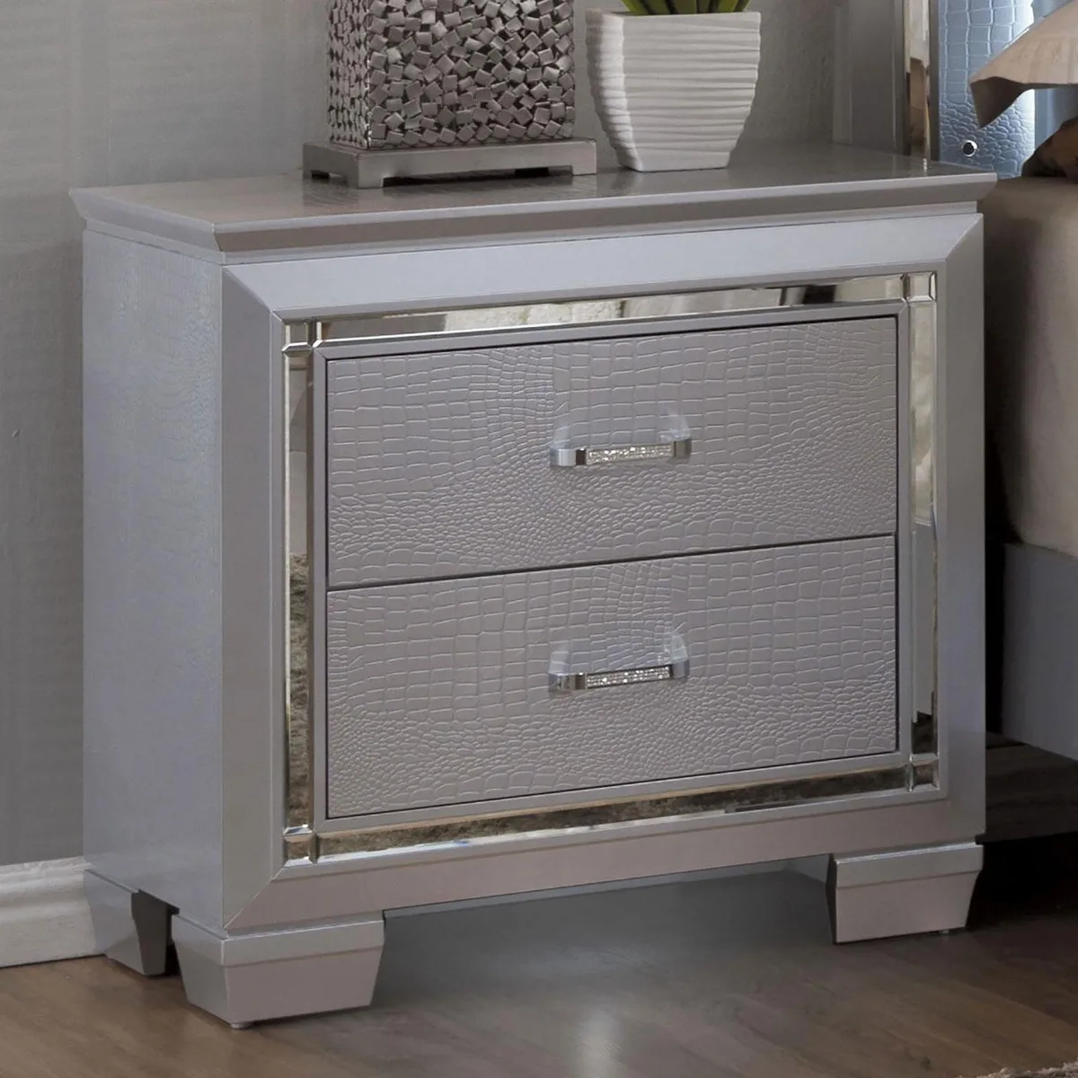 tuphen tuphen Nightstand Silver LED 30 17 29 Bedroom Set — product photo
