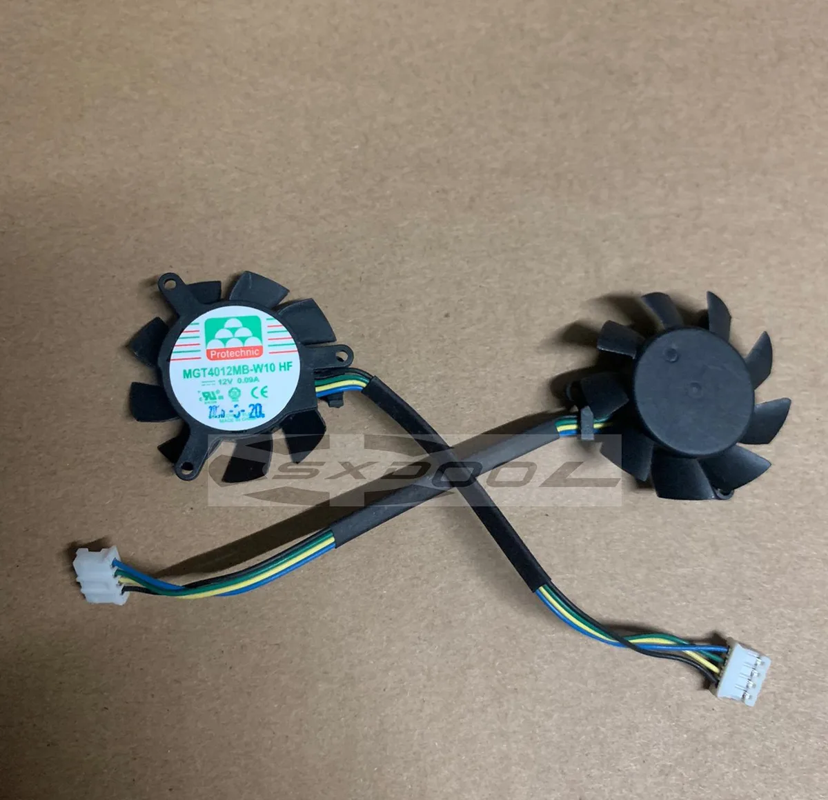 SXDOOL SXDOOL MGT4012MB-W10 4010 12V 0.09A 4-pin PWM dual-ball graphics card fan 3.9cm 2.5cm — product photo