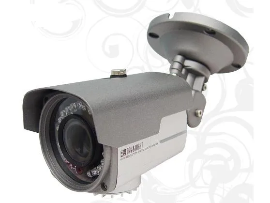 Bluecctv Bluecctv CS-620SID240 620TVL 2.8-12mm 40IR analog camera — product photo