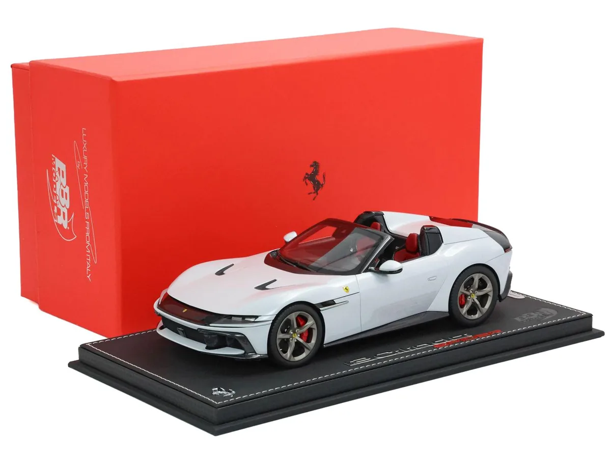 BBR BBR Ferrari 12Cilindri Spider Bianco Artico Limited Edition 1/18 — product photo