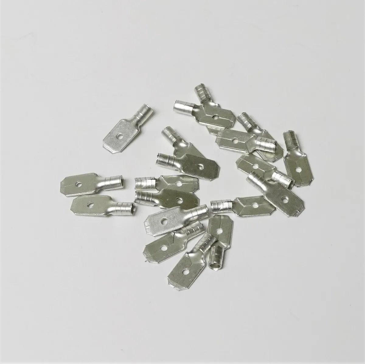 SUPCO SUPCO T1103 Non-Insulated Male Slip On Terminal 20 Pack 16-14 Wire — product photo