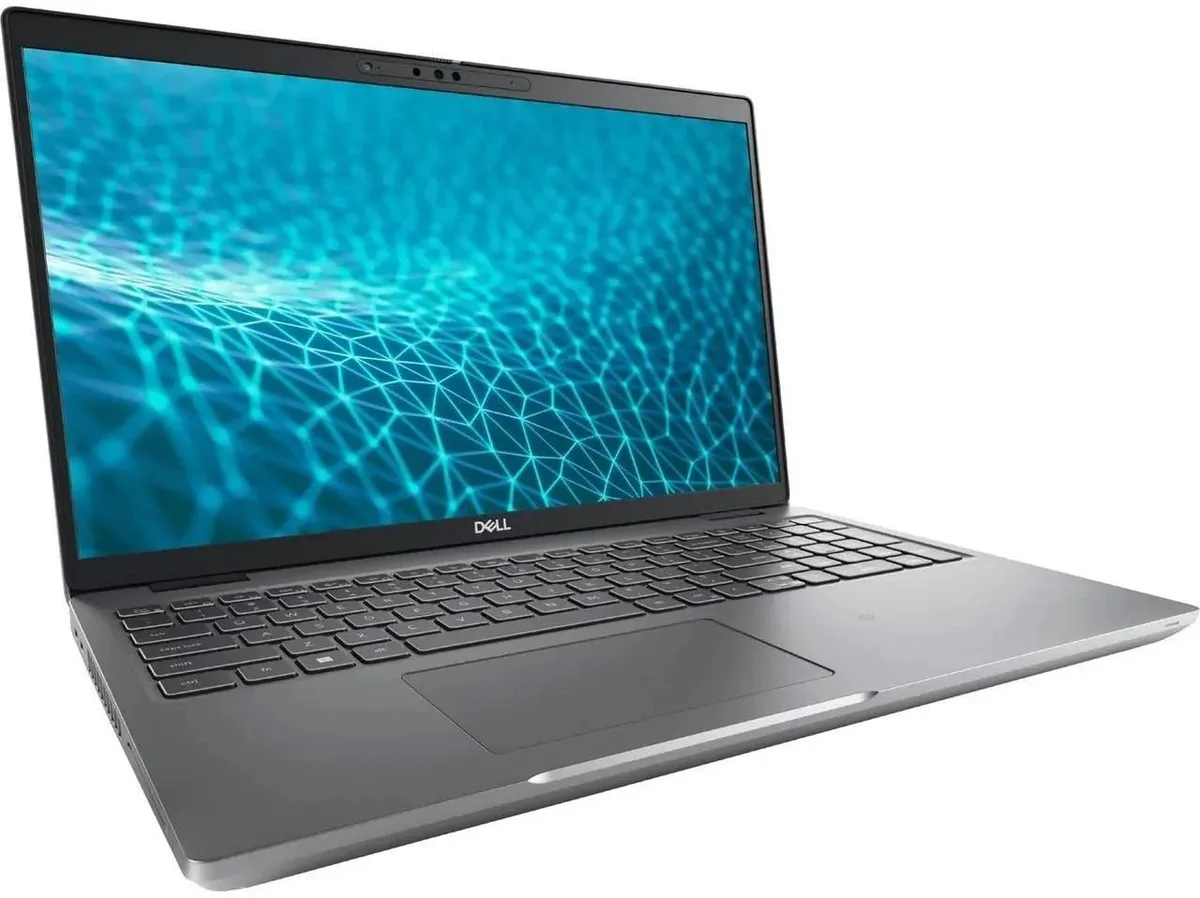 DELL DELL Latitude 5531 business laptop 15.6" 16GB 256GB Core i7-12800H 2.4GHz Silver — product photo