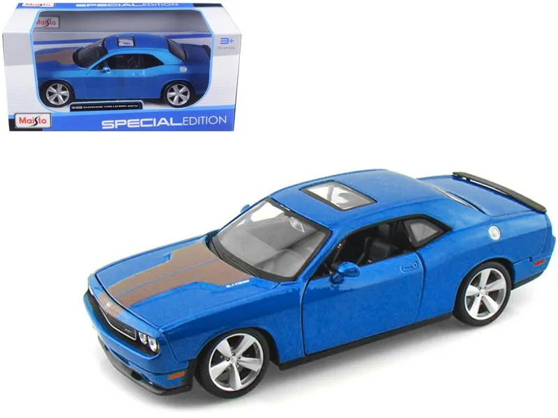 Maisto Maisto 2008 Dodge Challenger SRT8 Blue Metallic 1/24 Diecast Vehicle — product photo