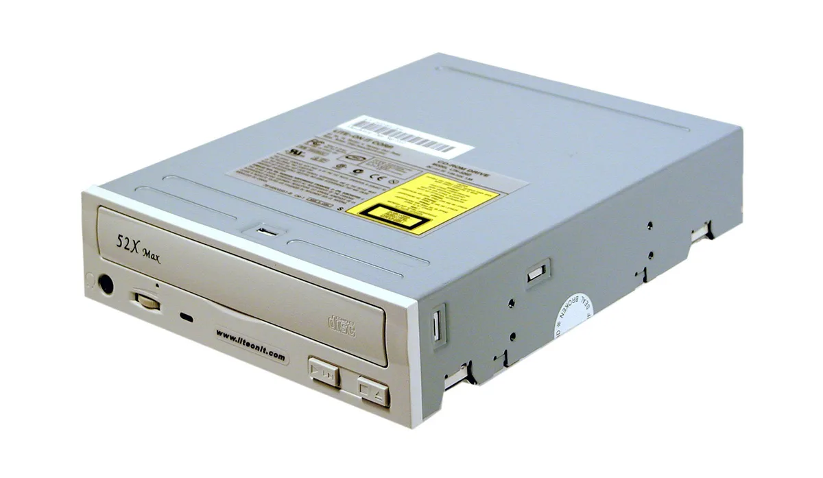 Lite-On Lite-On LTN-526 52X CD-ROM IDE 5.25" beige tray — product photo