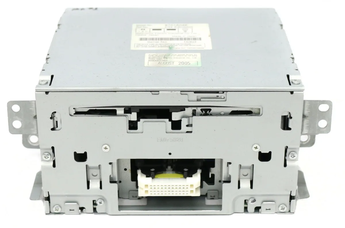 1 Factory Radio 1 Factory Radio 8701A046 OEM Radio CD Player 2006 Endeavor Galant — product photo