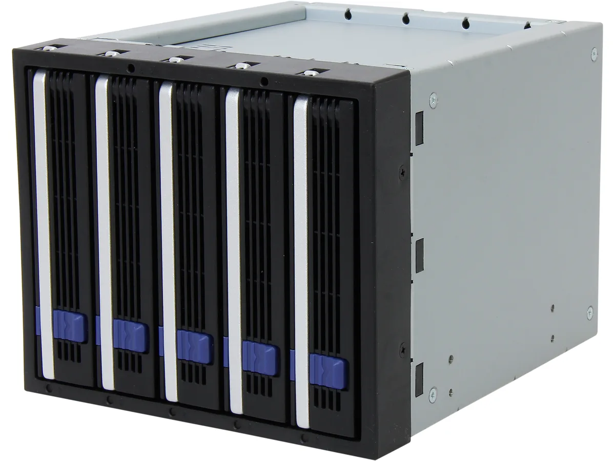 ICY DOCK ICY DOCK MB155SP-B 5×3.5" in 3×5.25" SATA hot-swap cage — product photo