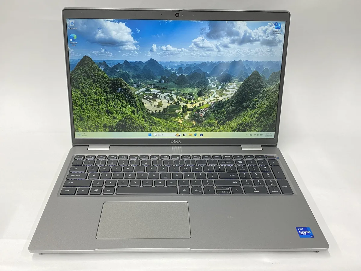 DELL DELL Precision 3561 i7-11850H 16GB 256GB 15.6" 1920x1080 laptop — product photo