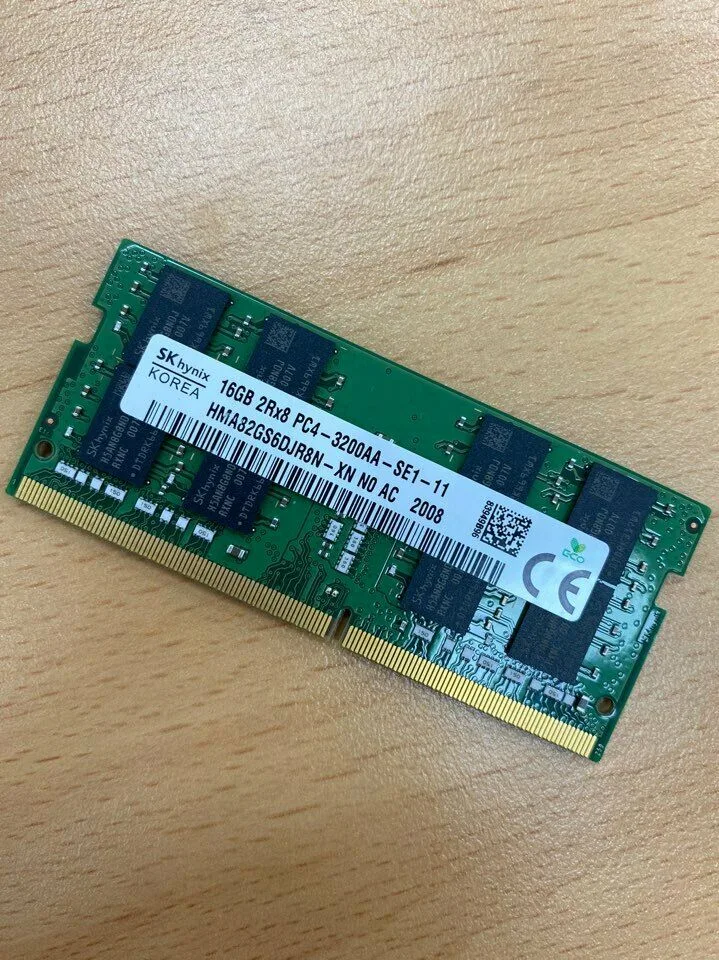 SK hynix SK hynix HMA82GS6DJR8N-XN 16GB DDR4-3200 CL22 2Rx8 laptop RAM — product photo