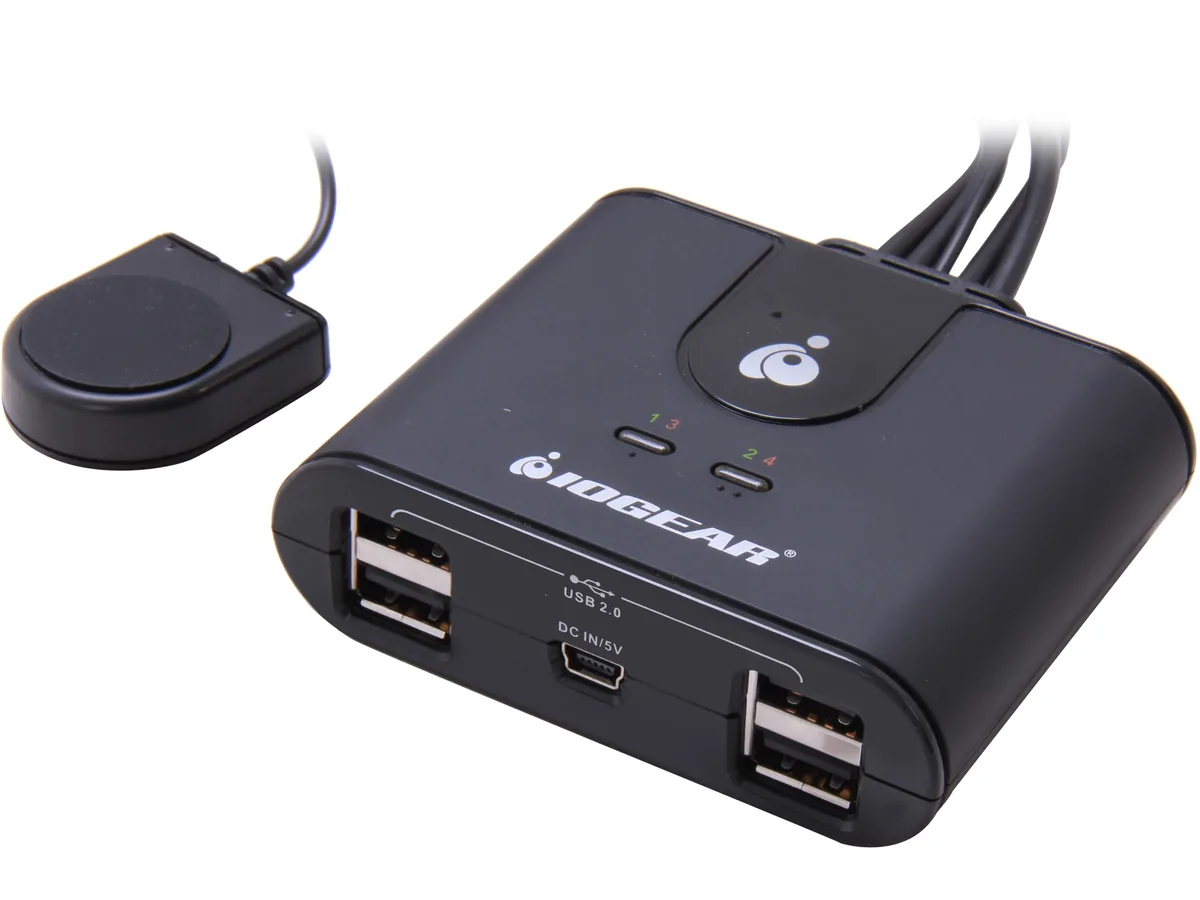 IOGEAR IOGEAR GUS404 4x4 USB 2.0 KVM Switch — product photo