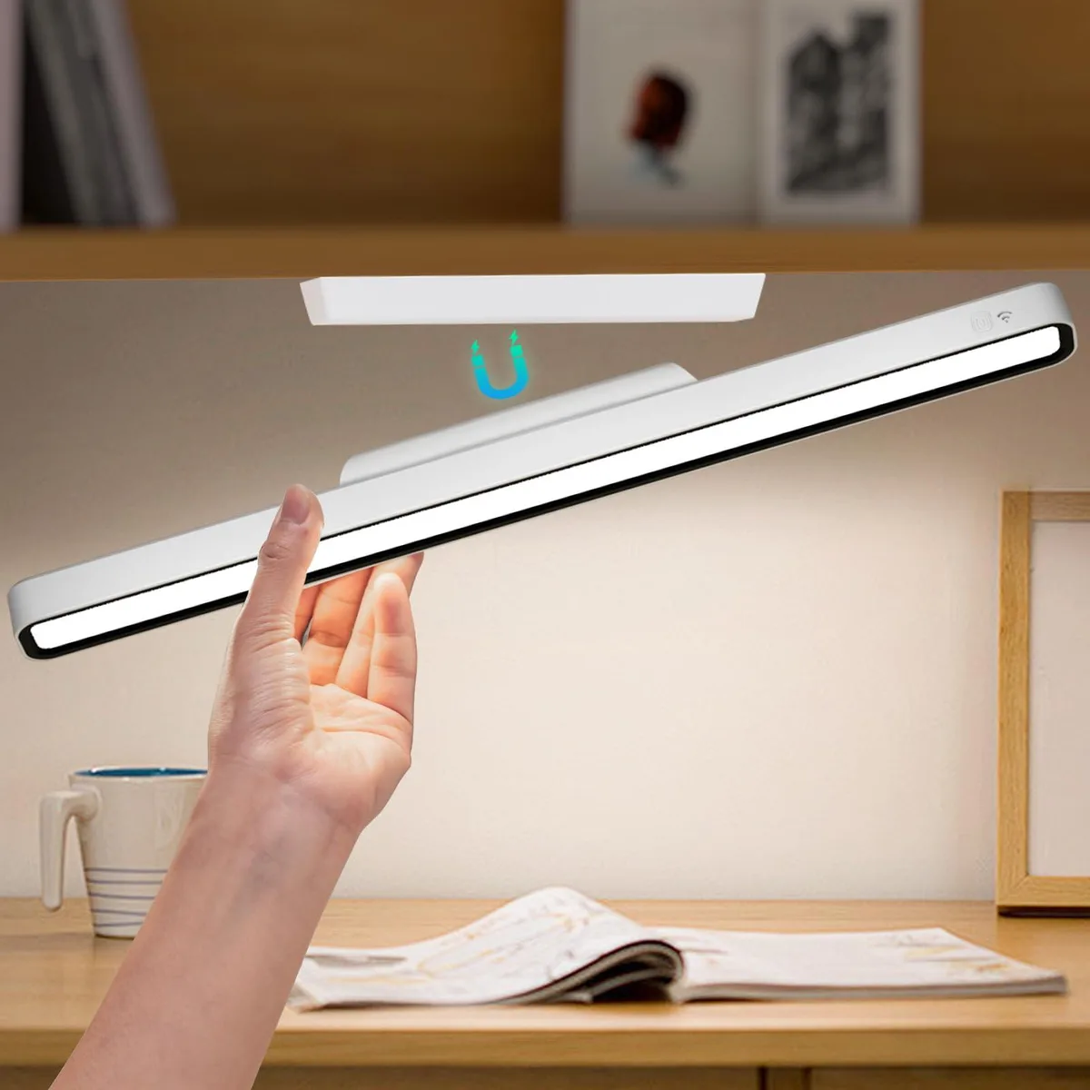 White 16.5 inch LED light bar with magnetic base and USB cable