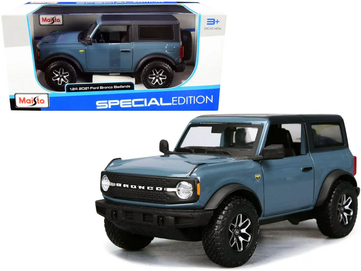 Maisto Maisto 2021 Ford Bronco Badlands Blue Black Top Special Edition 1/24 Diecast Hobby Collectible — product photo